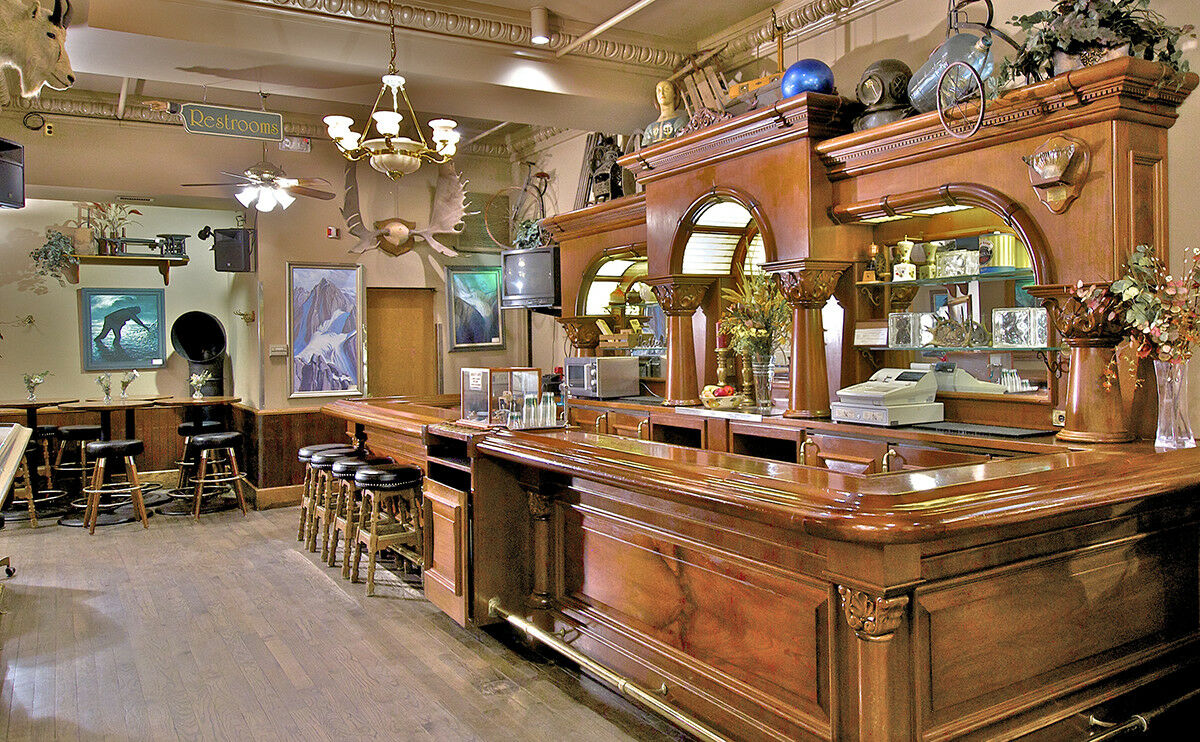 Historic Anchorage Hotel Restaurant photo